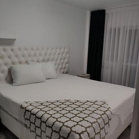 Mdm Apartment 克卢日-纳波卡 外观 照片